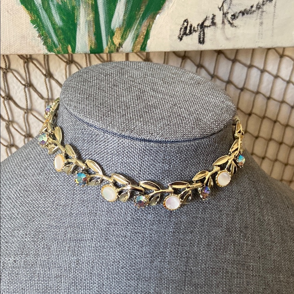 Vintage 80s AB Faceted Glass & Mother of Pearl Choker Necklace